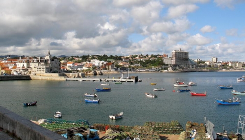 Tamariz beach in the central coastal area of Estoril