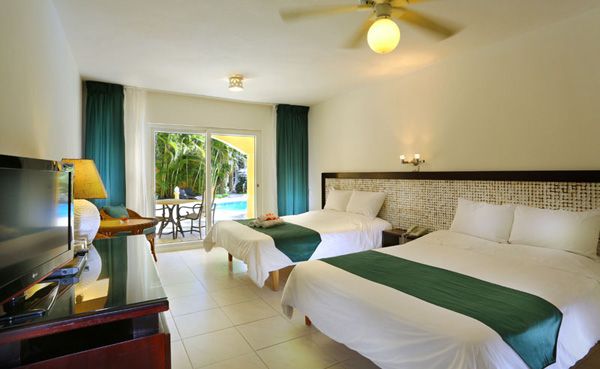 Hotel Villa Taina exterior
