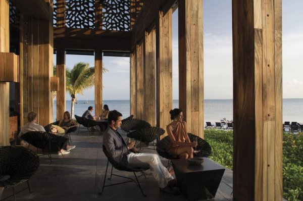 Nizuc Resort And Spa extérieur le soir