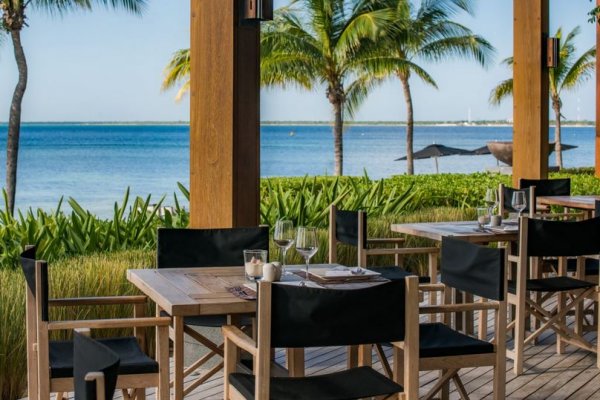 Nizuc Resort And Spa extérieur le soir