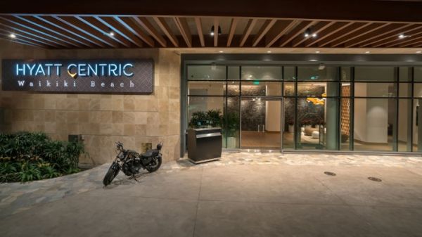 Hyatt Centric Waikiki Beach exterior