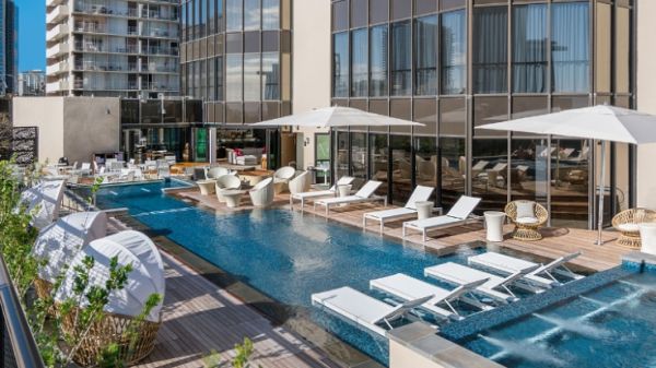Hyatt Centric Waikiki Beach exterior
