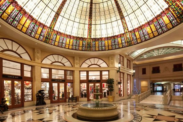 Paris Las Vegas exterior