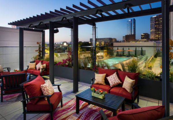 Courtyard Los Angeles L.A. Live exterior