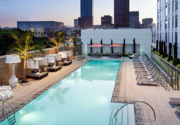 Courtyard Los Angeles L.A. Live exterior