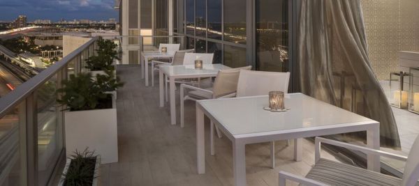 ME Miami exterior