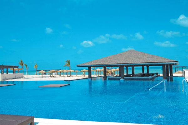Royalton Blue Waters extérieur