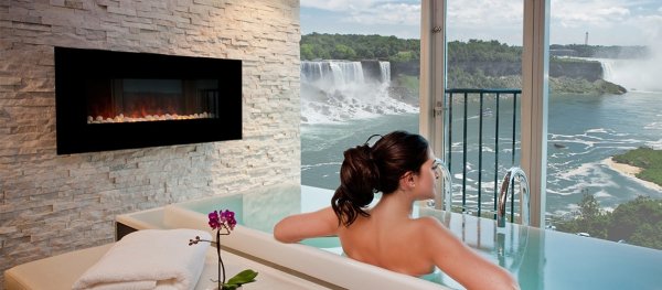 Crowne Plaza Niagara Falls room