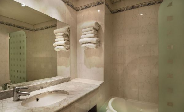 Hotel Claude Bernard Saint Germain extérieur