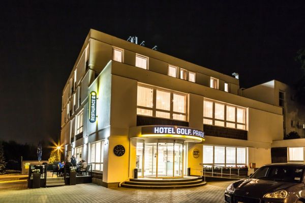 Hotel Golf extérieur