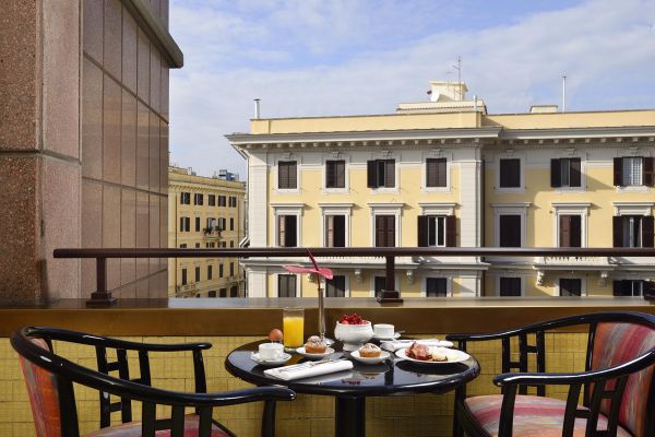 Hotel Beverly Hills Rome exterior