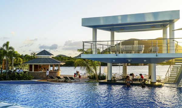 Harbor Club exterior