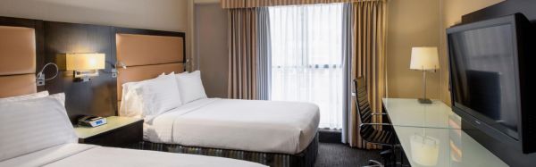 Holiday Inn Hotel and Suites Downtown Vancouver entrée