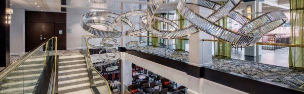Holiday Inn Hotel and Suites Downtown Vancouver entrée