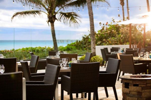 Kimpton Tideline Ocean Resort and Spa piscine