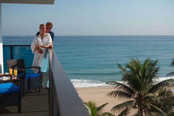 Kimpton Tideline Ocean Resort and Spa piscine