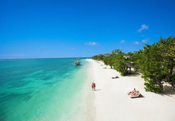 Sandals South Coast plage