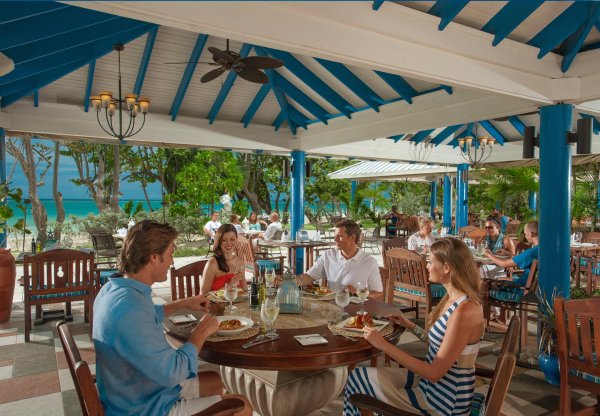 Sandals South Coast plage