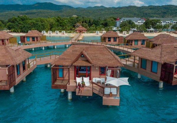 Sandals South Coast plage