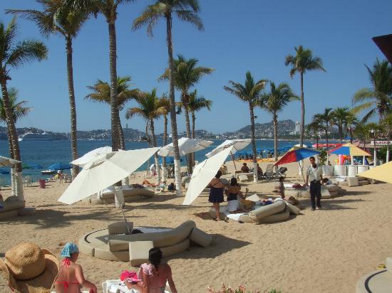 Crown Plaza Acapulco piscine