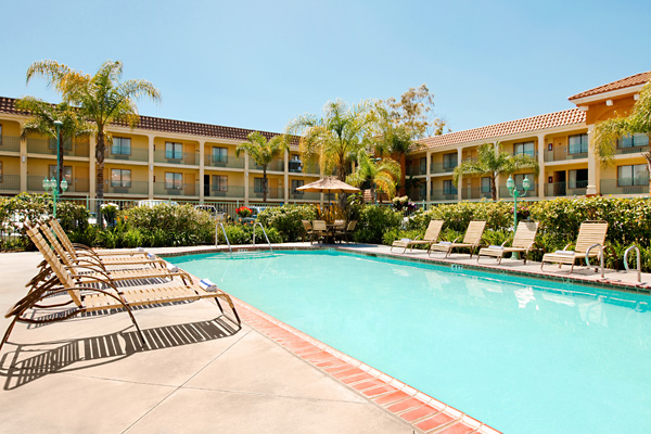 Cortona Inn and Suites entrance