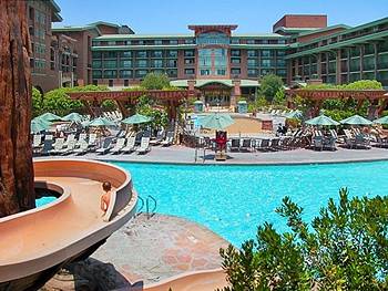 Disney Grand Californian piscine