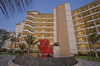 Grand Park Royal Cancun Caribe pool