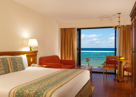 Melia Cozumel extérieur le soir