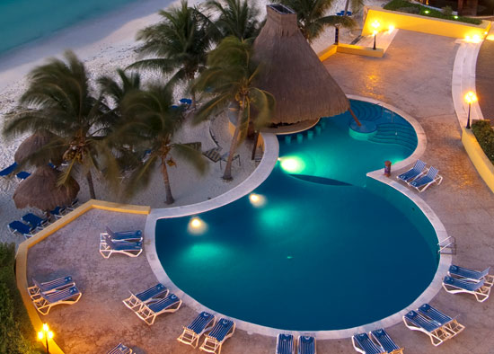 Melia Cozumel extérieur le soir