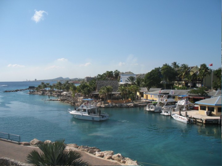 Lions Dive and Beach Resort exterior