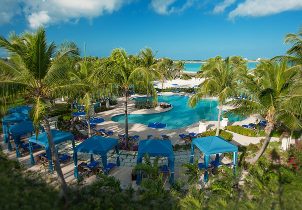 Sandals Emerald Bay exterior