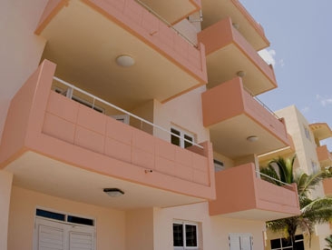 Las Terrazas Apartments exterior