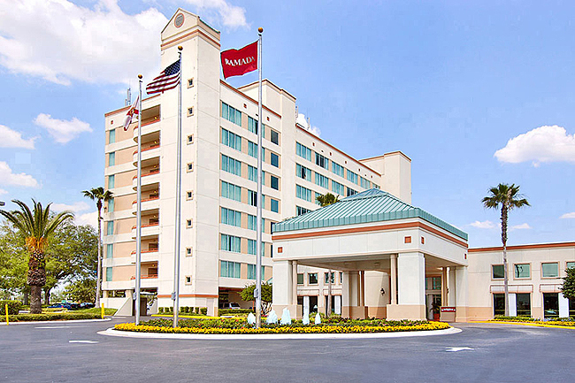 Ramada Gateway Kissimmee exterior