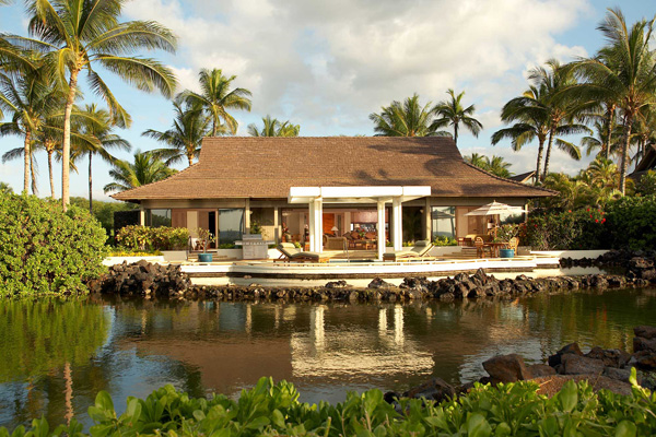 Mauna Lani Bay Hotel And Bungalows exterior aerial