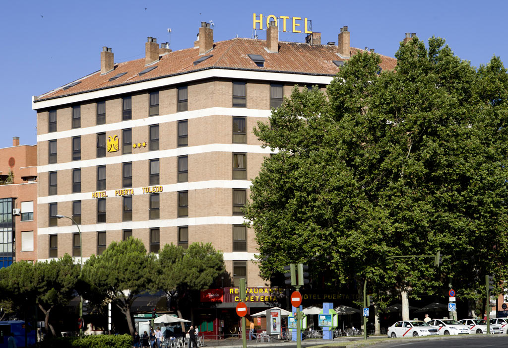 Hotel Puerta De Toledo exterior 