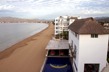 Best Western Luna Del Mar exterior