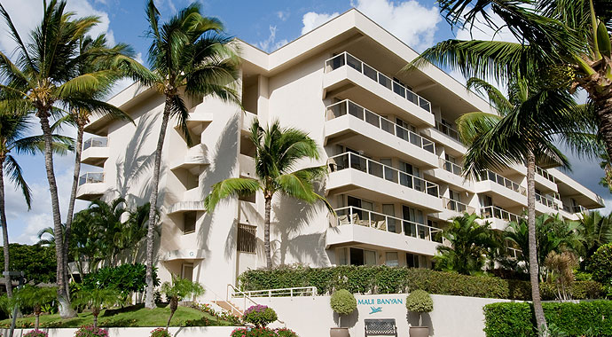 Aston Maui Banyan exterior