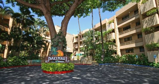 Aston Paki Maui exterior