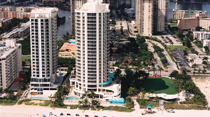 Doubletree Ocean Point Resort exterior