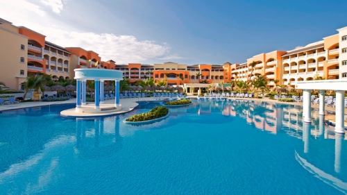 Iberostar Rose Hall Suites exterior 