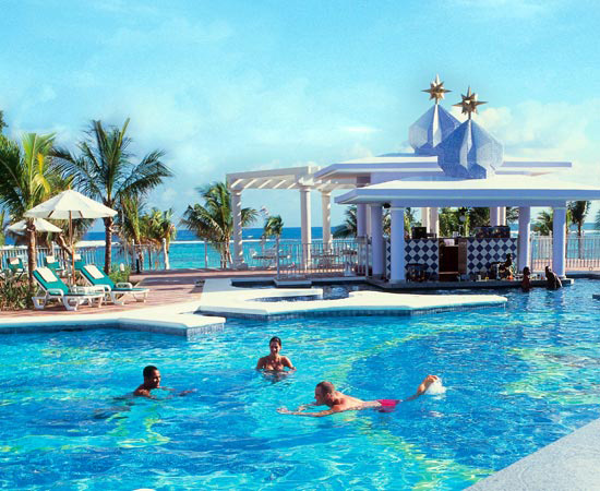 Riu Ocho Rios pool