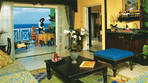 Sandals Grande Riviera Beach And Villa extérieur 2