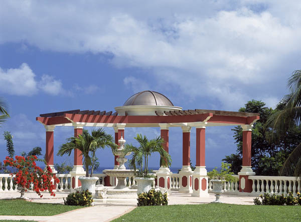 Sandals Grande Riviera Beach And Villa extérieur 2