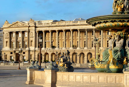 Hotel De Crillon exterior 2