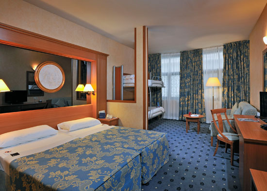 Timhotel Opera Blanche Fontaine