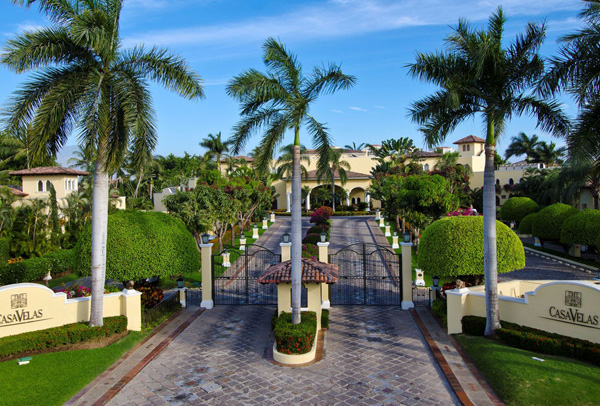 Casa Velas Hotel exterior