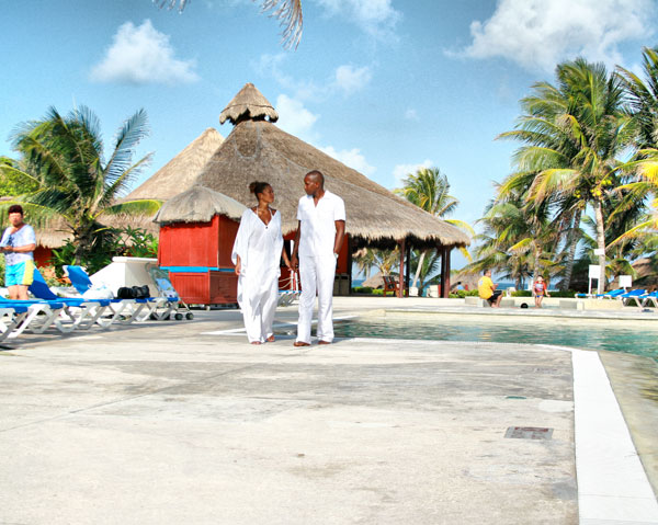 Akumal Bay Beach and Wellness Resort exterior
