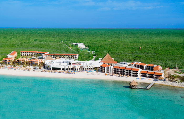 Oasis Tulum entrance