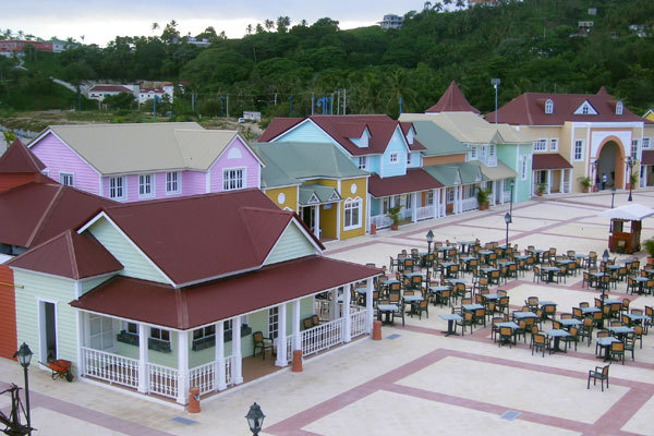 Grand Bahia Principe El Portillo beach