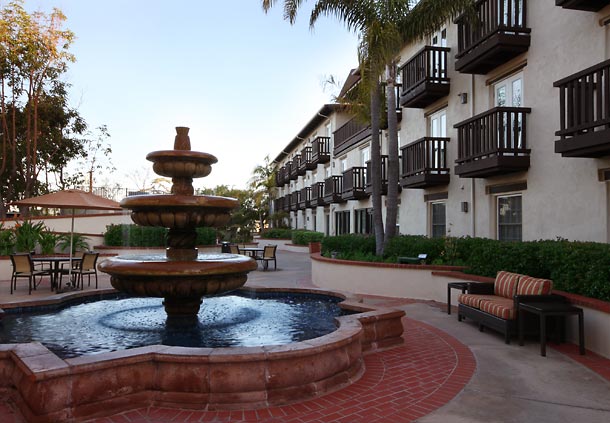 Fairfield Inn And Suites San Diego Old Town exterior